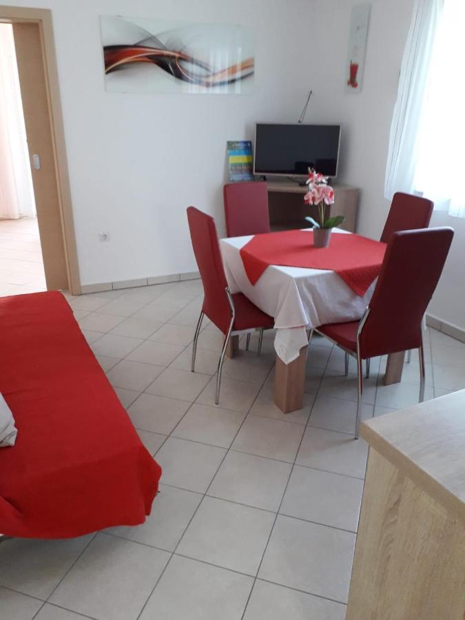 Apartments Sandra Palit Luaran gambar